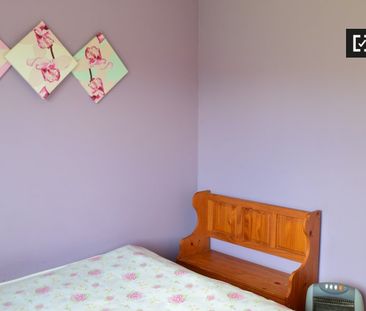 Light room in 4-bedroom apartment in Dublin - Photo 2