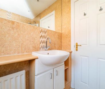 3 bedroom terraced house to rent - Photo 6