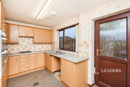 2 bedroom house to rent Weston Park Gardens, Shelton Lock, Derby, DE24 - Photo 3