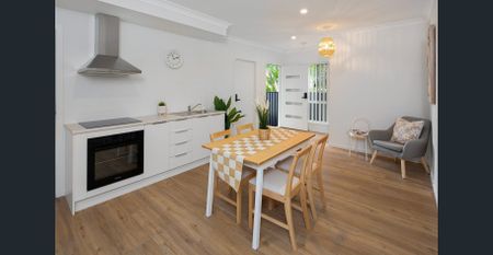 Modern, Fully Furnished Studio- Electricity, Water & NBN all included! - Photo 5