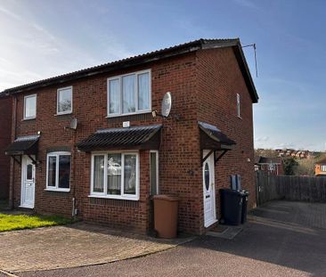 2 bedroom semi-detached house to rent - Photo 2