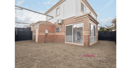 Easy Living Townhouse Near Transport, Shopping & Schools - Photo 5