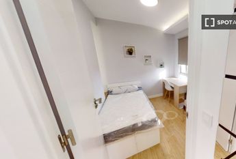 granada, Andalusia 18011