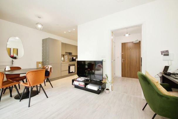 Rosefinch Apartments, NW9, London - Photo 1