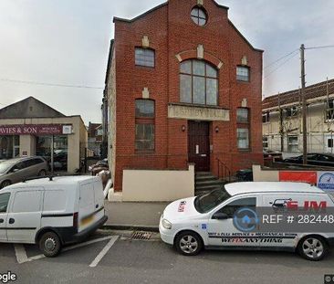 Studio to rent - Photo 2