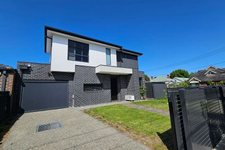 1 Beena Avenue, 3163, Carnegie Vic - Photo 2