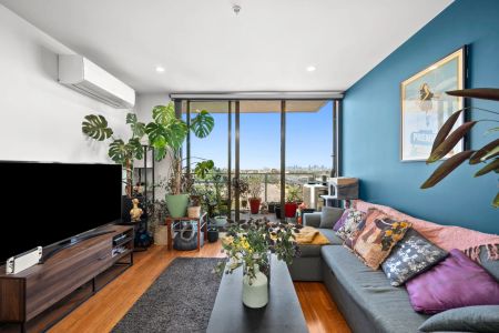 Skyline Serenity: Your Contemporary Oasis - Photo 4