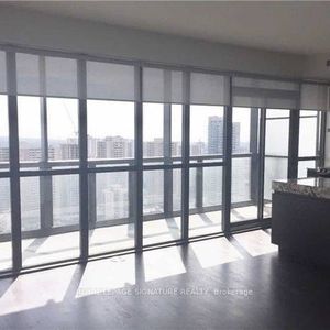 Bloor/Jarvis-Sunny Modern 1Bdrm 1Bath - Photo 2