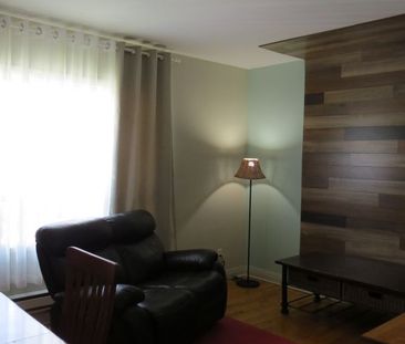 Trois-Rivières – Colocations de chambres pour étudiants – Super 5 1/2 - Photo 1