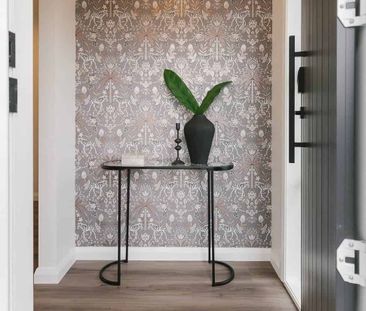 Roslyn - 3 Bedroom - Photo 5