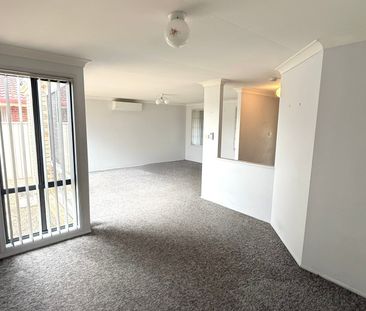 3 Bedroom Home with Study! - Photo 5