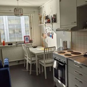 Private Room in Shared Apartment in Backa - Photo 2