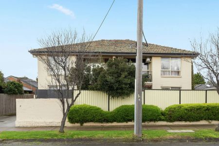 5/12 Schofield Street, Essendon. - Photo 5