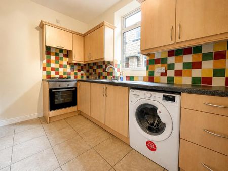 2 bedroom terraced house to rent - Photo 3