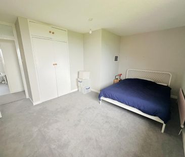 Sutton Place, Bexhill-on-Sea, East Sussex - Photo 1