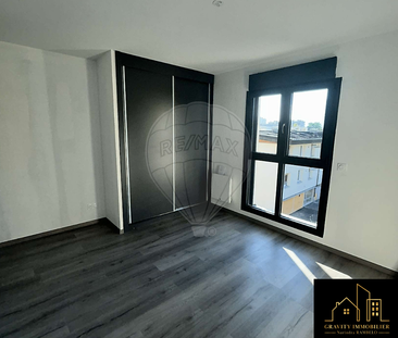 Location Appartement 3 pièces 63m² CLUSES 74300 - Photo 2