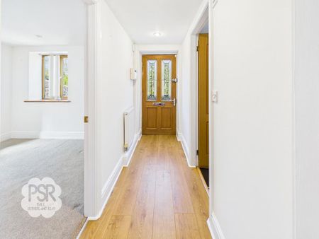 4 bedroom detached house to rent - Photo 2