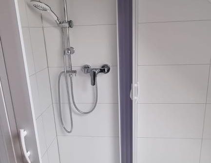 Zentrale 1 (1,5) Zimmer - Dachgeschosswohnung in Ditzingen - Photo 1