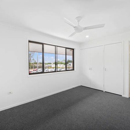 Stylish, Low-Maintenance Living in a Peaceful Carseldine Pocket - Photo 5