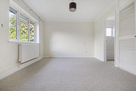 3 bedroom detached bungalow to rent - Photo 5