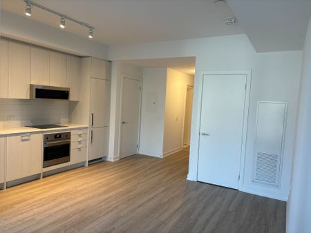 For Lease - 250 Lawrence Avenue Unit# 205, Toronto, Ontario - Photo 4