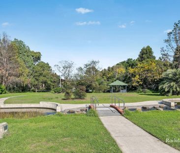 Jade Gardens: Heavenly Top Floor Chic Apartment With Light, Tree To... - Photo 6