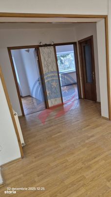 Apartament 3 camere, Ultracentral- A. I. Cuza - Fotografie 1