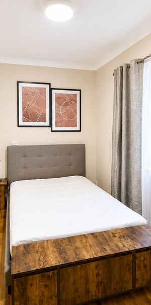 1 bedroom in a house share to rent - Photo 1