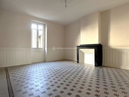 Location Maison de ville 4 pièces 129 m2 à Saint-Juéry - Photo 2