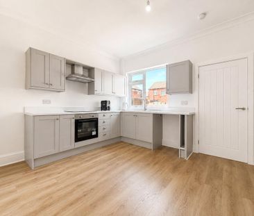 3 bedroom terraced house to rent - Photo 4