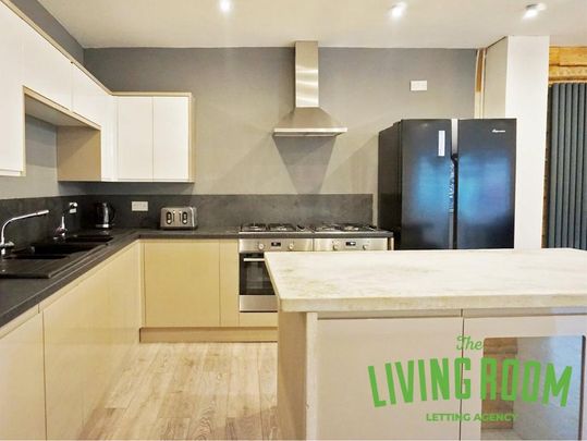 9 bedroom house share to rent - Photo 1