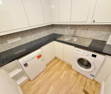 4 bedroom semi-detached house to rent - Photo 2