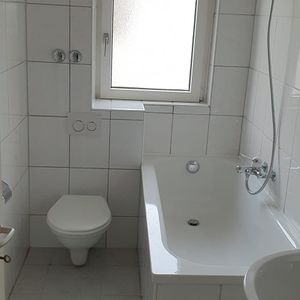 Helle 3-Zimmer-Wohnung mit Balkon in Oberwil BL - Photo 2