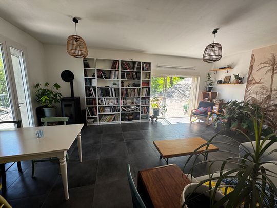 Maison meublée spacieuse à louer à Saint Romain de Lerps village., - Photo 1