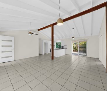 Charming Family Home in Wurtulla - Photo 2