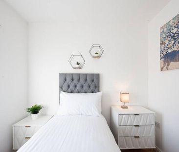 3 bedroom detached house to rent - Photo 4