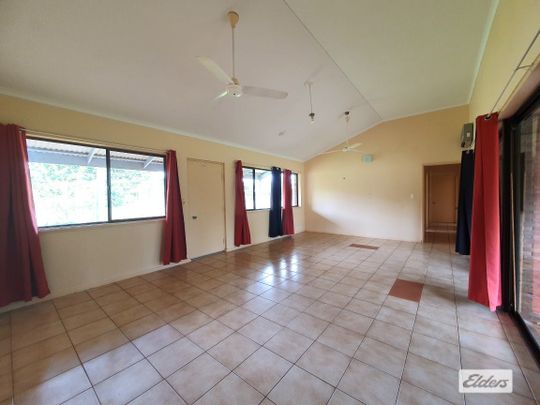 Family Home Close to Schools! - Photo 1