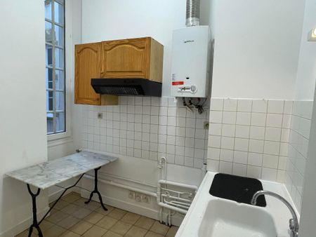 Location Appartement 1 pièce 27m² MONT DE MARSAN 40000 - Photo 3