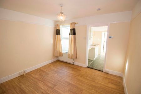 3 bedroom house to let in the heart of Sudbury - Photo 2