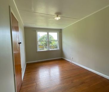 3 Bedroom House in Panmure - Photo 4