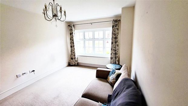 4 bedroom detached house to rent - Photo 1