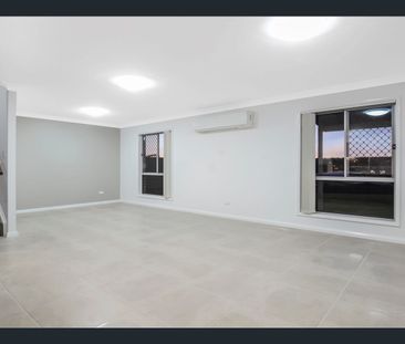 7 TIGERWOOD Place, Redland Bay, Qld 4165 - Photo 5