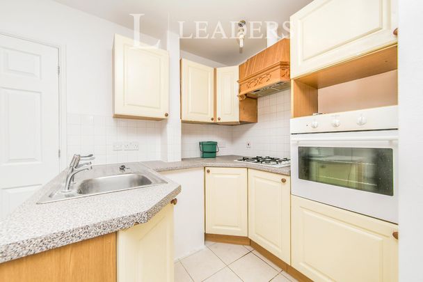 1 bedroom maisonette to rent Kendall Road, Colchester, CO1 - Photo 1