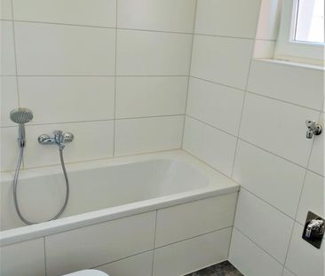 ++ großzügig & lichtdurchflutet: stilvolle 3-Raum-Wohnung mit Glase... - Photo 1