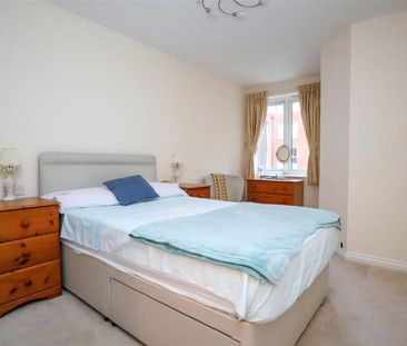 Park Lane, Camberley, Surrey, GU15 - Photo 2