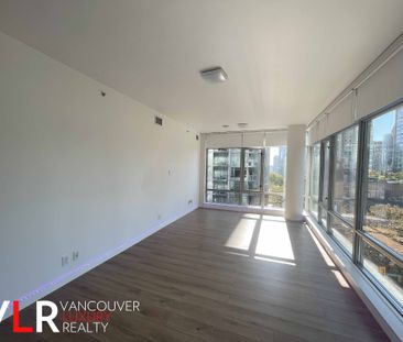 Condo in Downtown Vancouver, BC - Photo 5