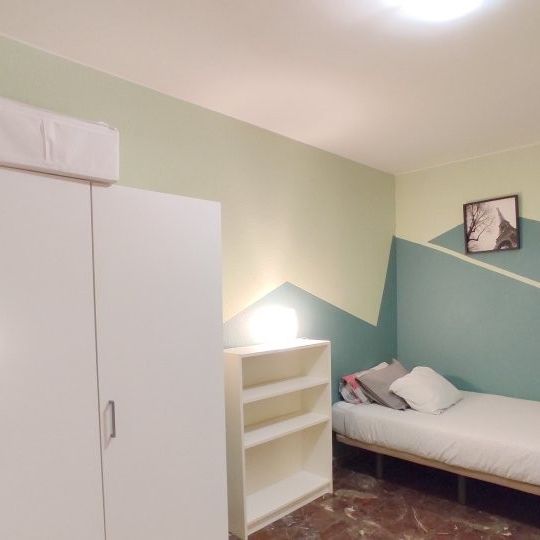 zaragoza, Aragon 50010 - Photo 1