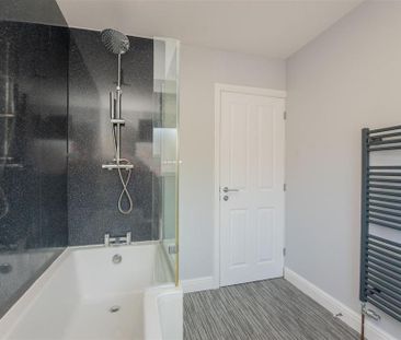 2 bedroom terraced house to rent - Photo 6