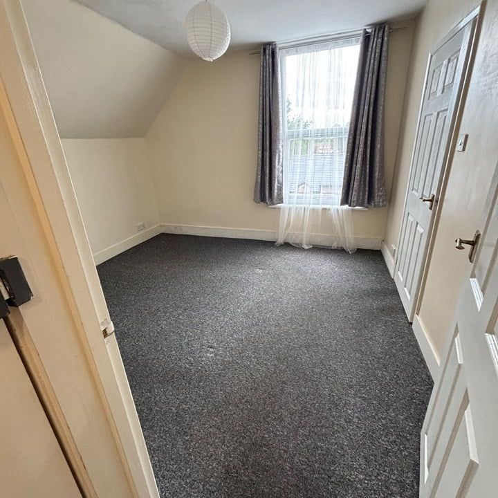 1 Bed Flat, Windmill Road, CR0 - Photo 1