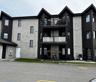 Logement 4 1/2 moderne avec ascenseur - Photo 2